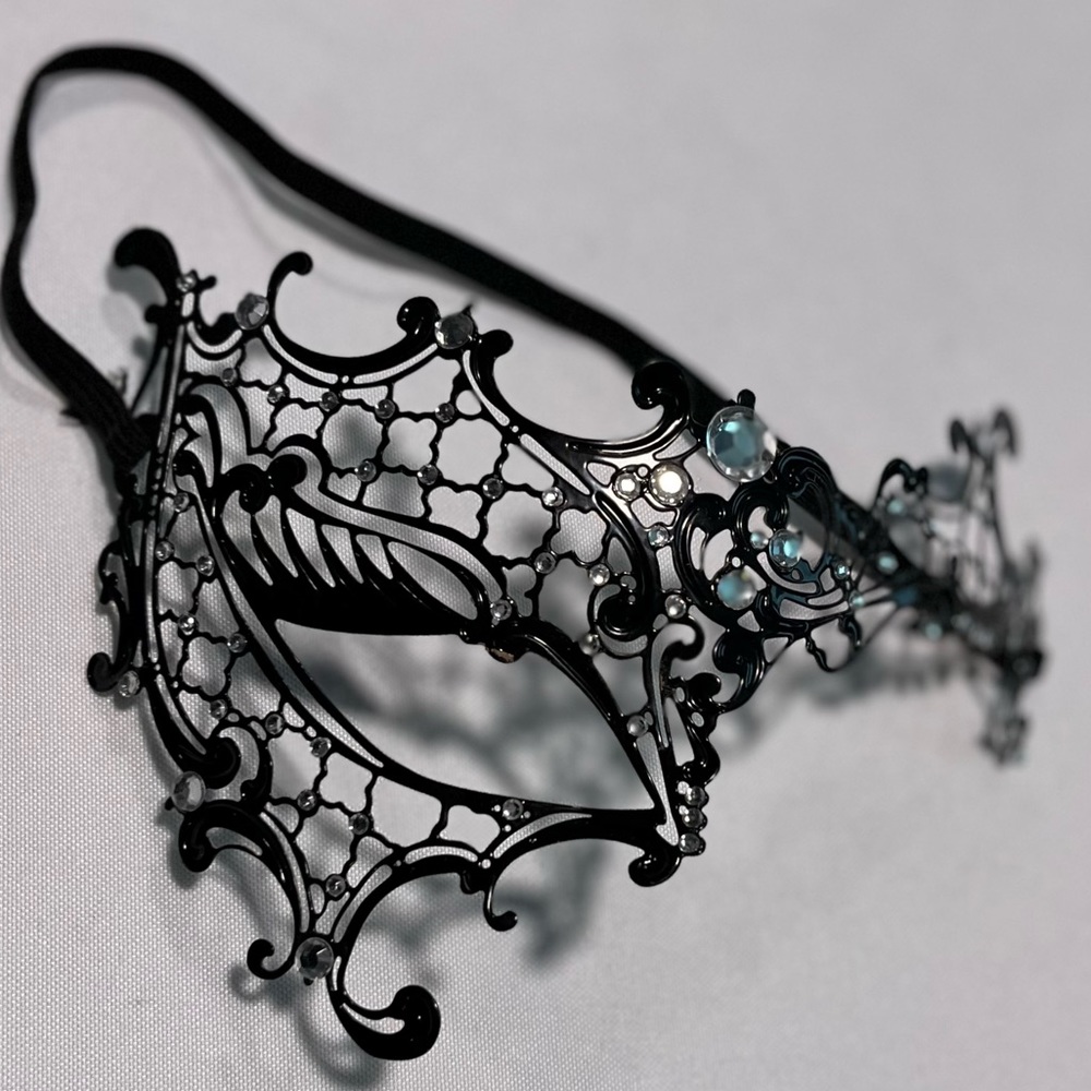 Beautiful masquerade mask HALF FACE